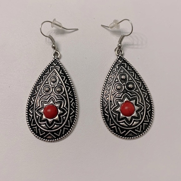NWOT Aztec Teardrop Earrings - Picture 3 of 4